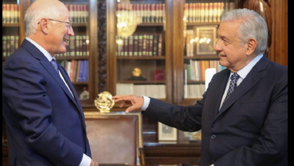 López Obrador se reúne con Ken Salazar en Palacio Nacional