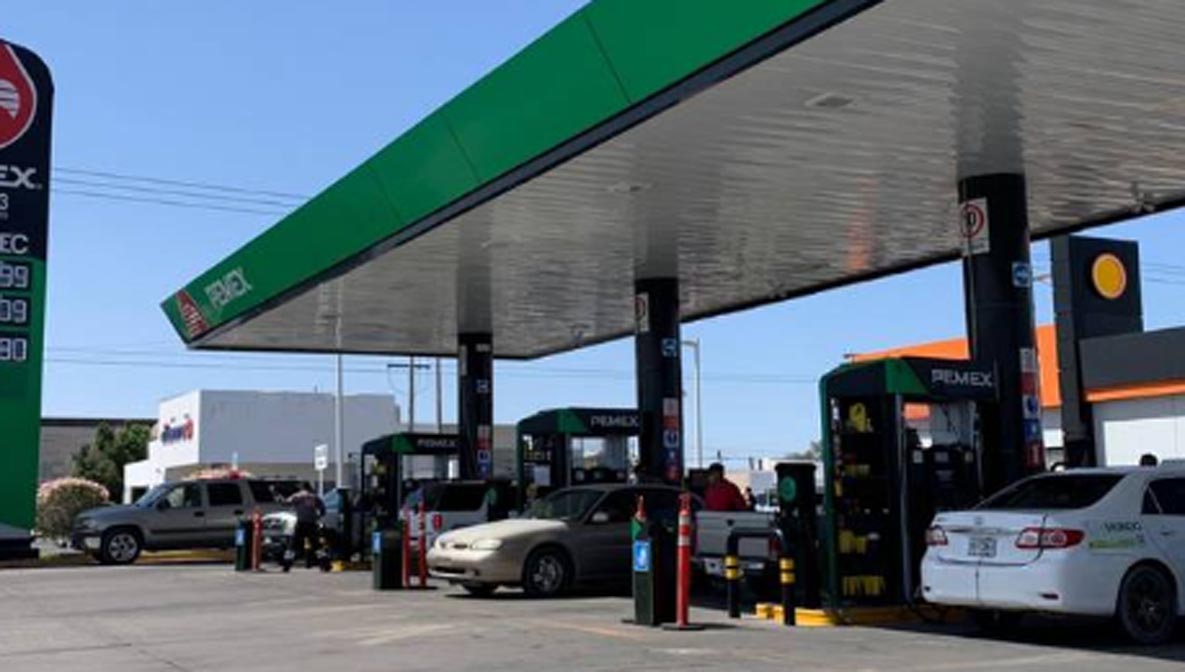 Gasolineras prevén disminución en el precio del combustible