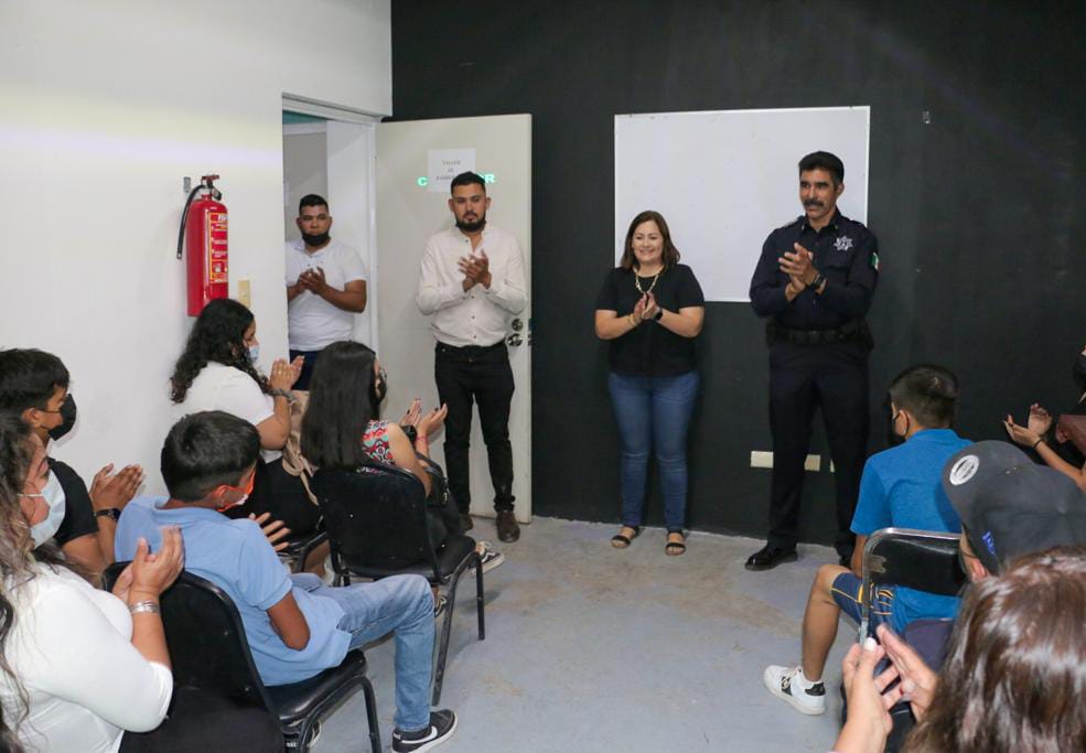 IMPARTE SSPM CON ÉXITO CURSO GRATUITO DE BARBER SHOP