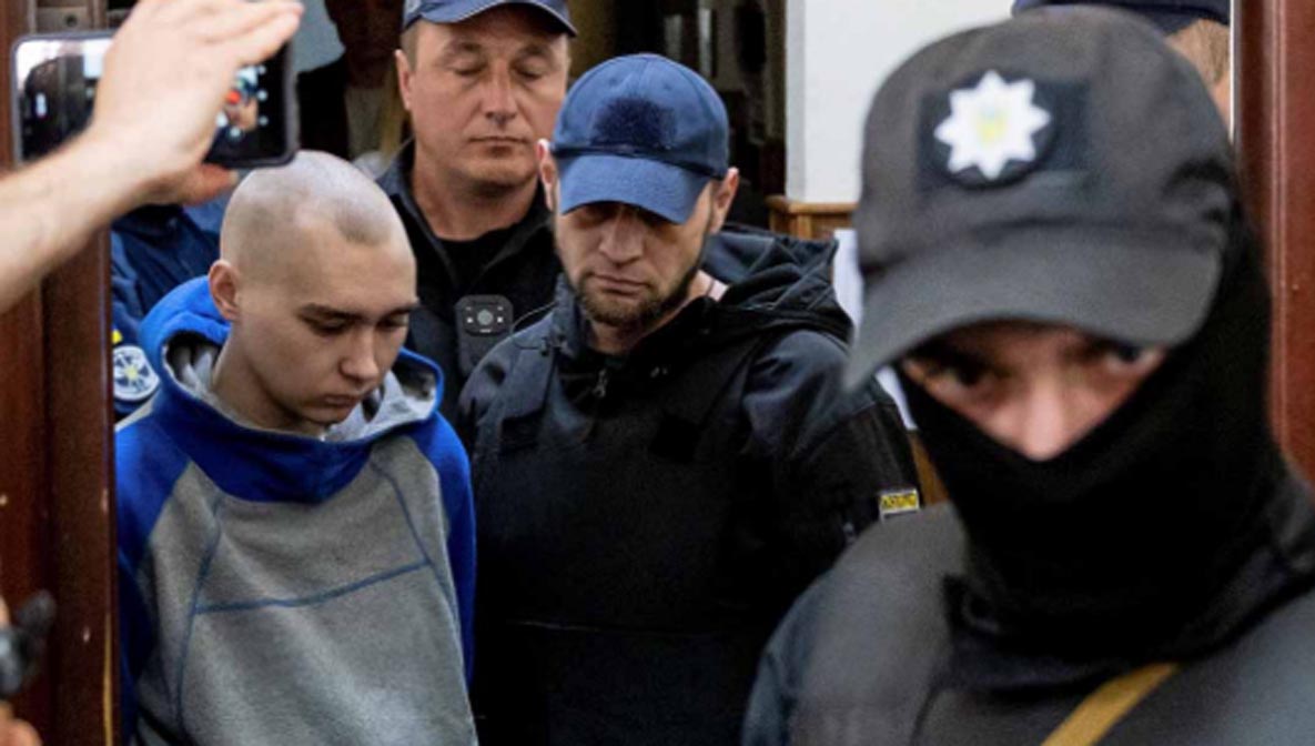 Ucrania realiza primer juicio por crímenes de guerra contra soldado ruso