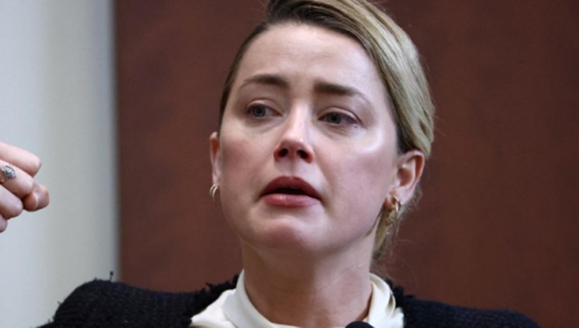 Amber Heard declara que Johnny Depp intentó cortarle la cara con una botella