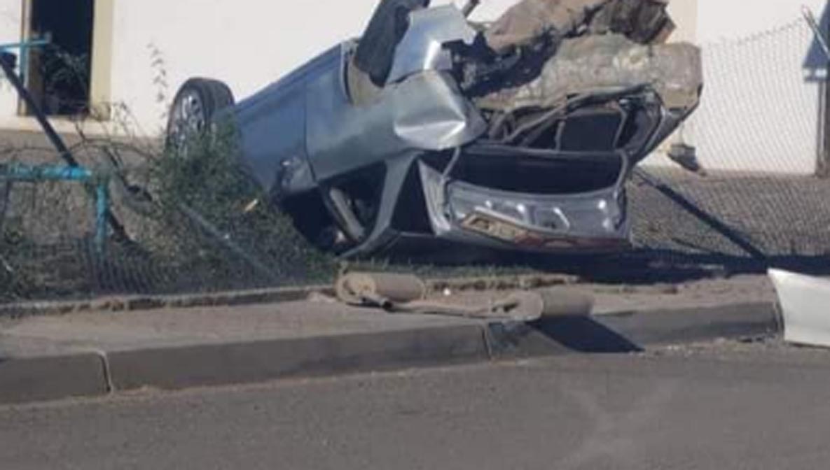 Choque y volcadura deja a una mujer sin vida frente a la GN