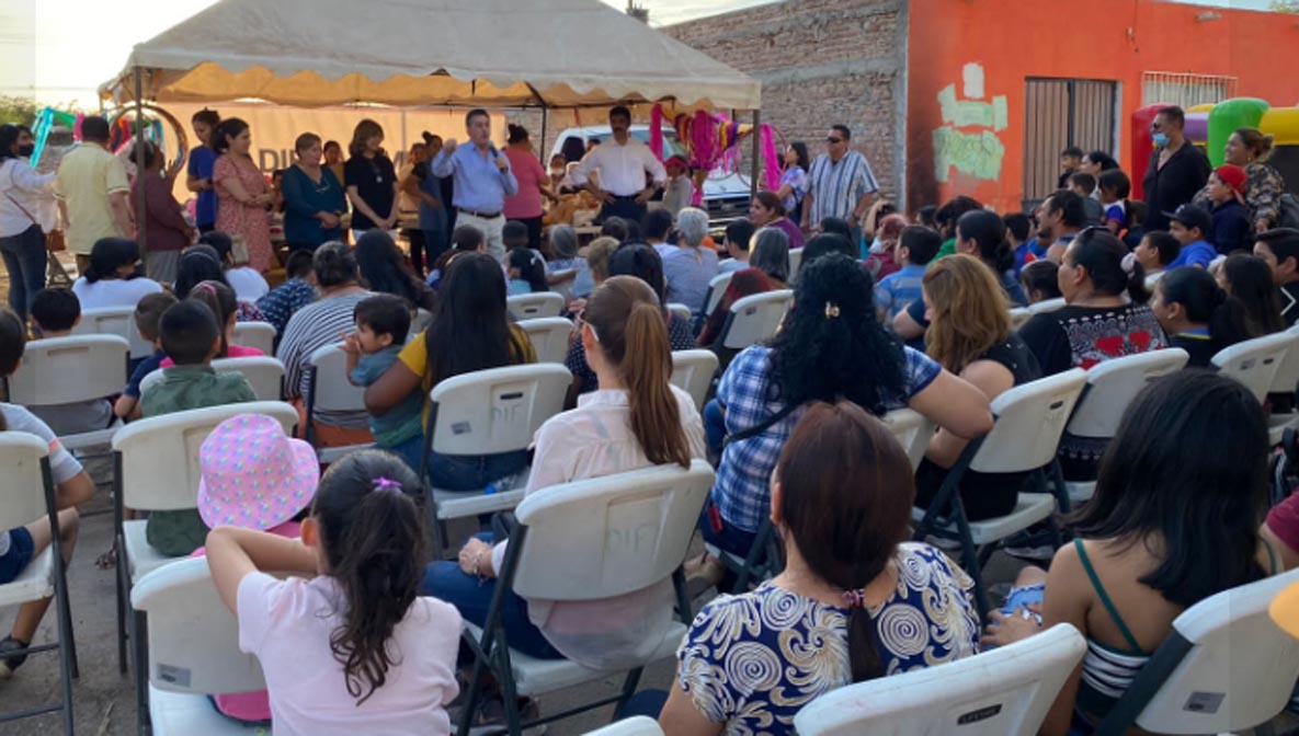 FESTEJAN A NIÑAS Y NIÑOS DE LA COLONIA MORELOS