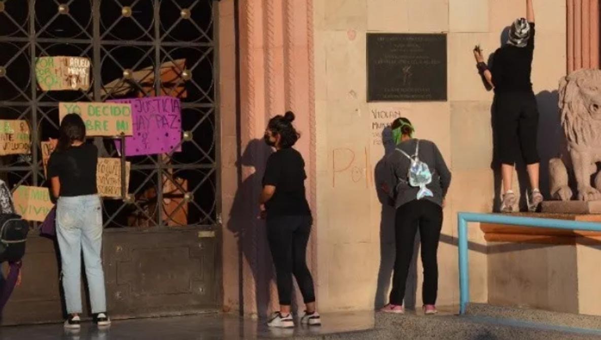 Suman 25 muertos por explosión de hotel en Cuba; reportan deceso de turista española