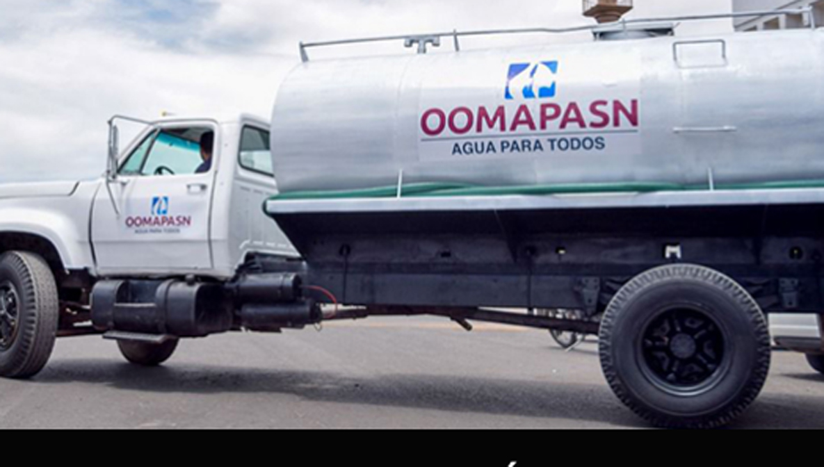 Entrega alcalde Mario “Mayito” Martínez pipa rehabilitada para abastecer de agua a las colonias del oriente