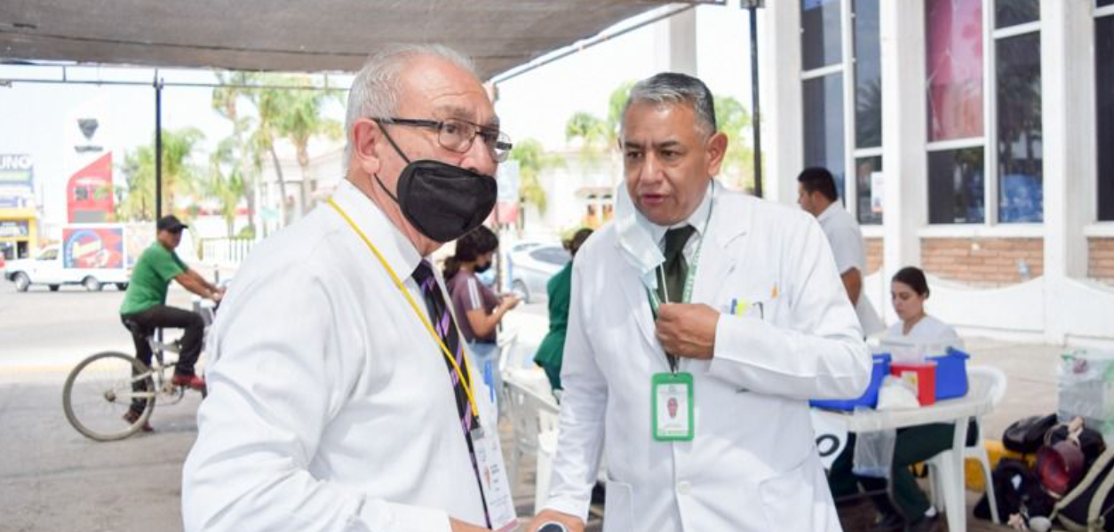 Con gran éxito, orden y fluidez se lleva a cabo jornada de vacunación contra Covid 19 dirigida a jóvenes, promovida por el H. Ayuntamiento e IMSS Navojoa.