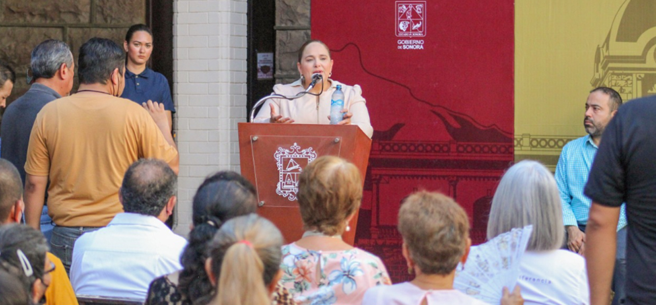 Entrega Ayuntamiento de Guaymas a través de Sindicatura Municipal títulos de propiedad a familias del puerto