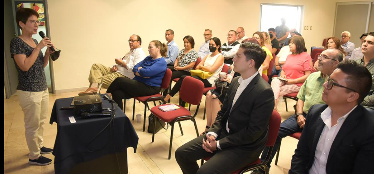 Gobierno Municipal presenta Hermosillo Conecta en CANACO