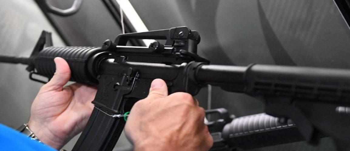 Interpol alerta sobre auge de tráfico de armas por guerra en Ucrania