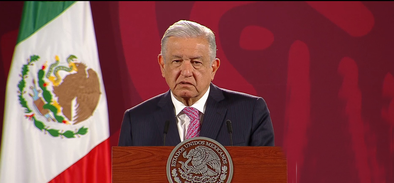López Obrador advierte a “corcholatas”: “Es transformación o retroceso”