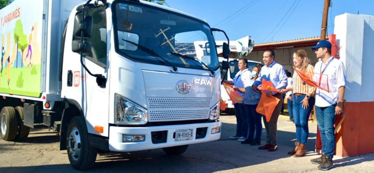 Refuerza Toño Astiazarán flota vehicular para Servicios Públicos y CIDUE
