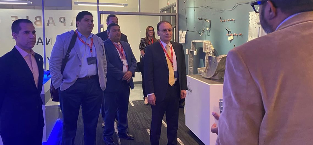 Gobernador Alfonso Durazo presenta en Detroit estrategia de electromovilidad para Sonora