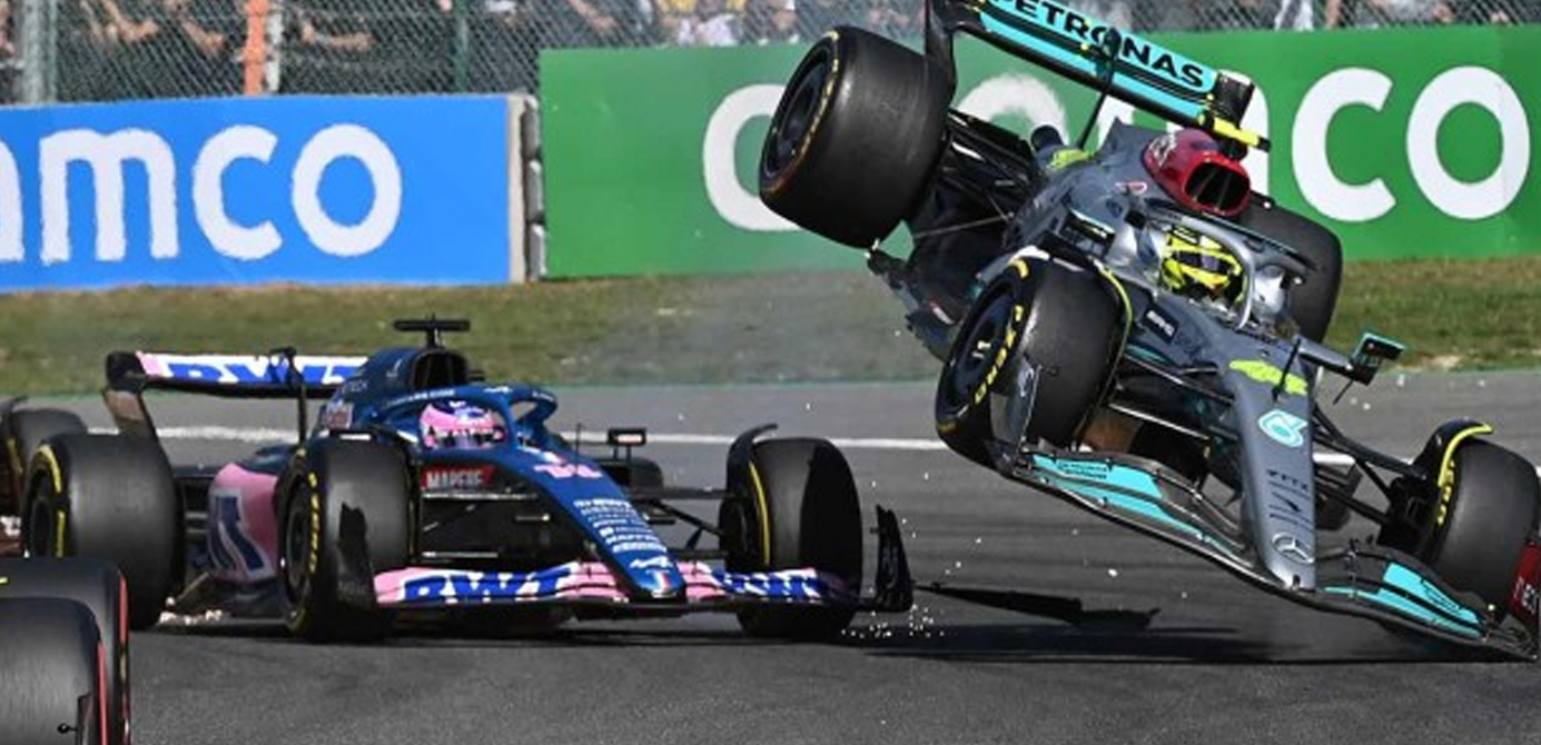 ¡Choque entre campeones! Hamilton sale volando del GP de Bélgica