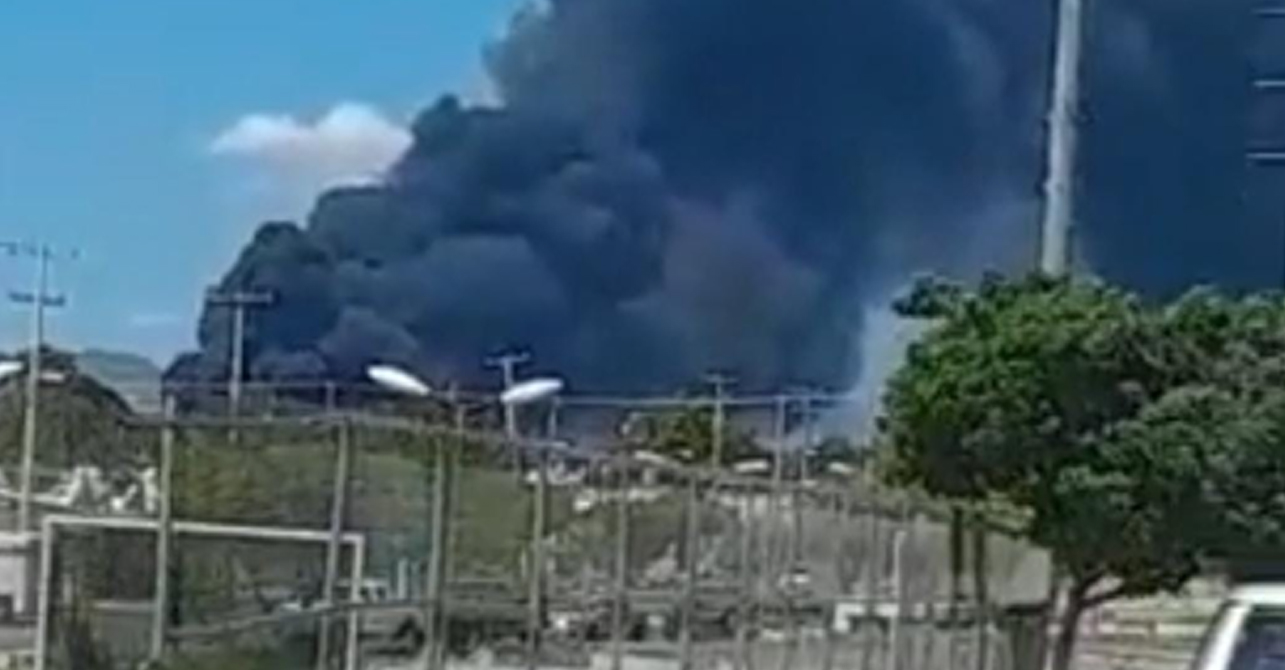 Explota pipa de combustible en entronque San José de Guaymas