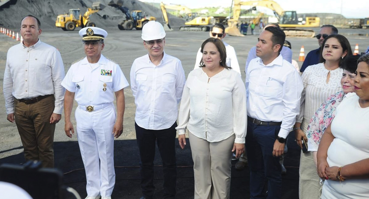 Gobernador Alfonso Durazo da inicio a obras de modernización y transformación del puerto de Guaymas
