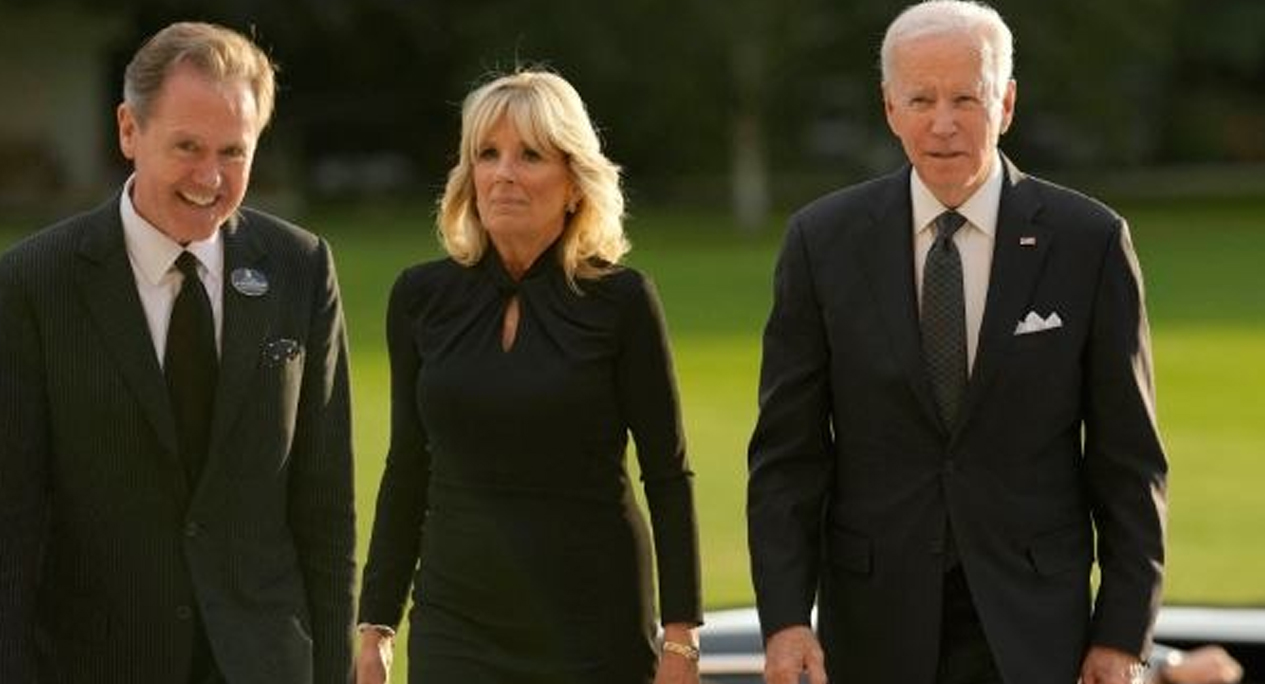 Carlos III recibe a líderes extranjeros previo a funeral de Isabel II