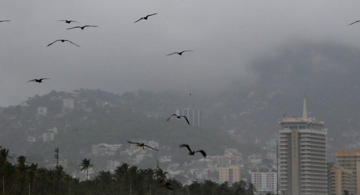«Lester» se degrada a Depresión Tropical; toca tierra en Punta Maldonado, Guerrero