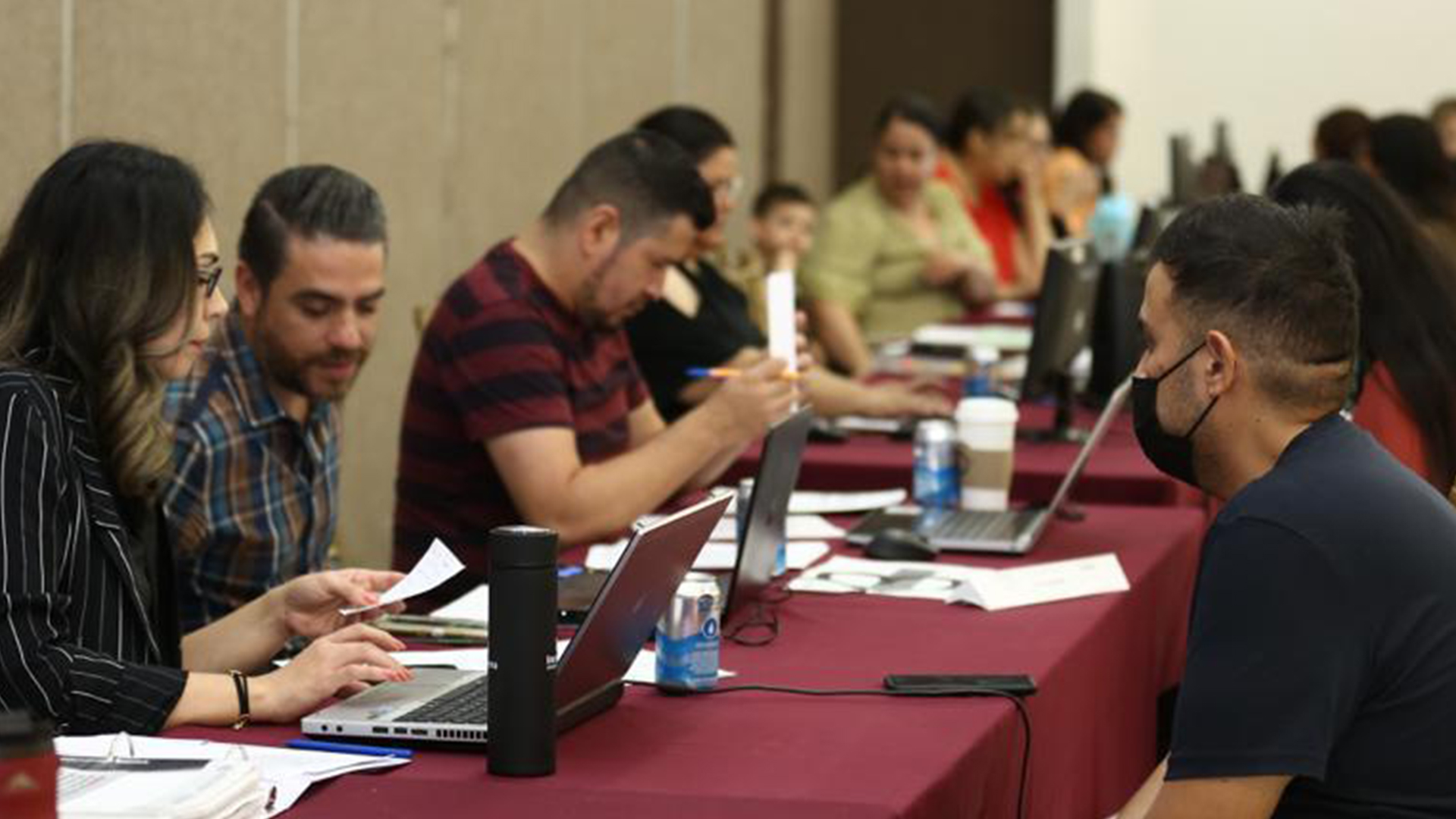 Exhorta SEC a directivos a notificar oportunamente plazas vacantes en planteles escolares