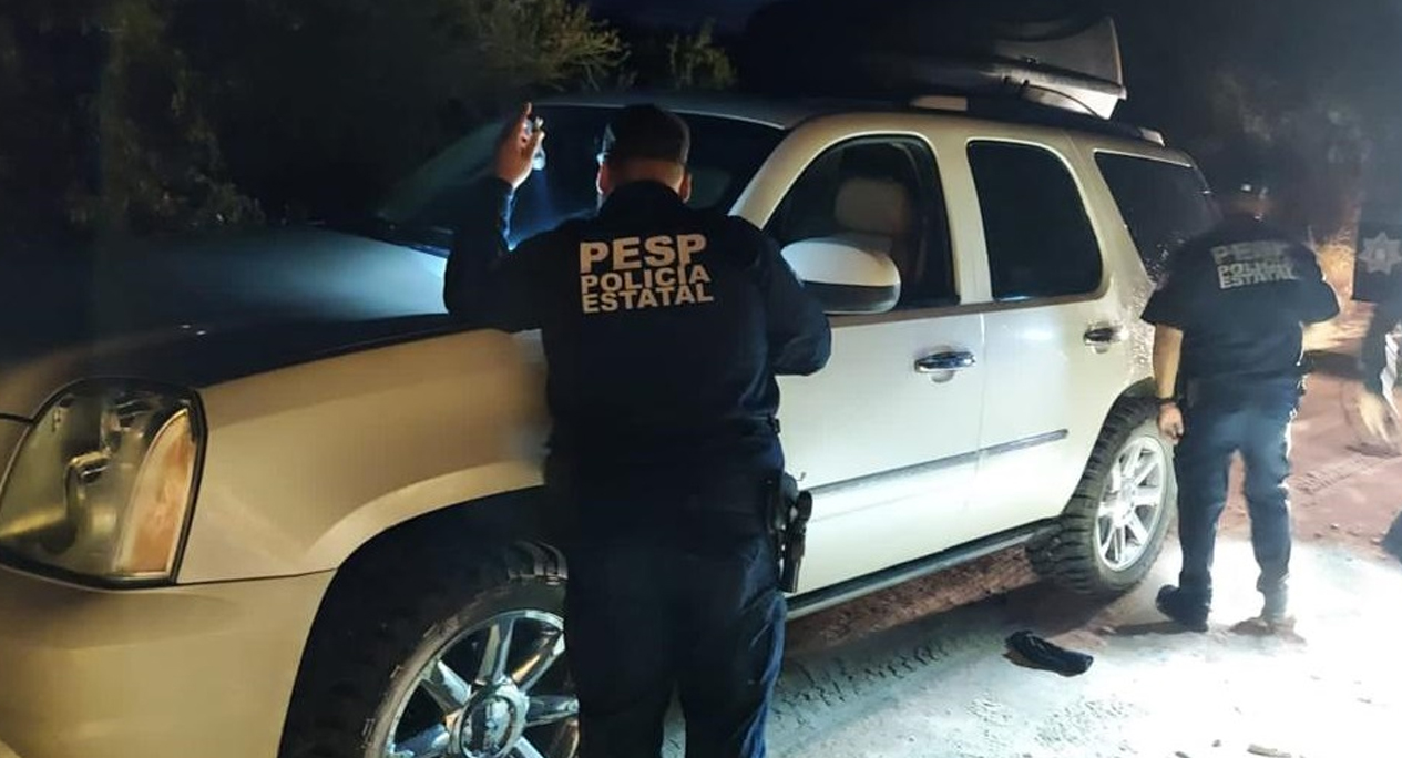 Recupera Policía Estatal vehículo despojado en la carretera Magdalena-Ímuris