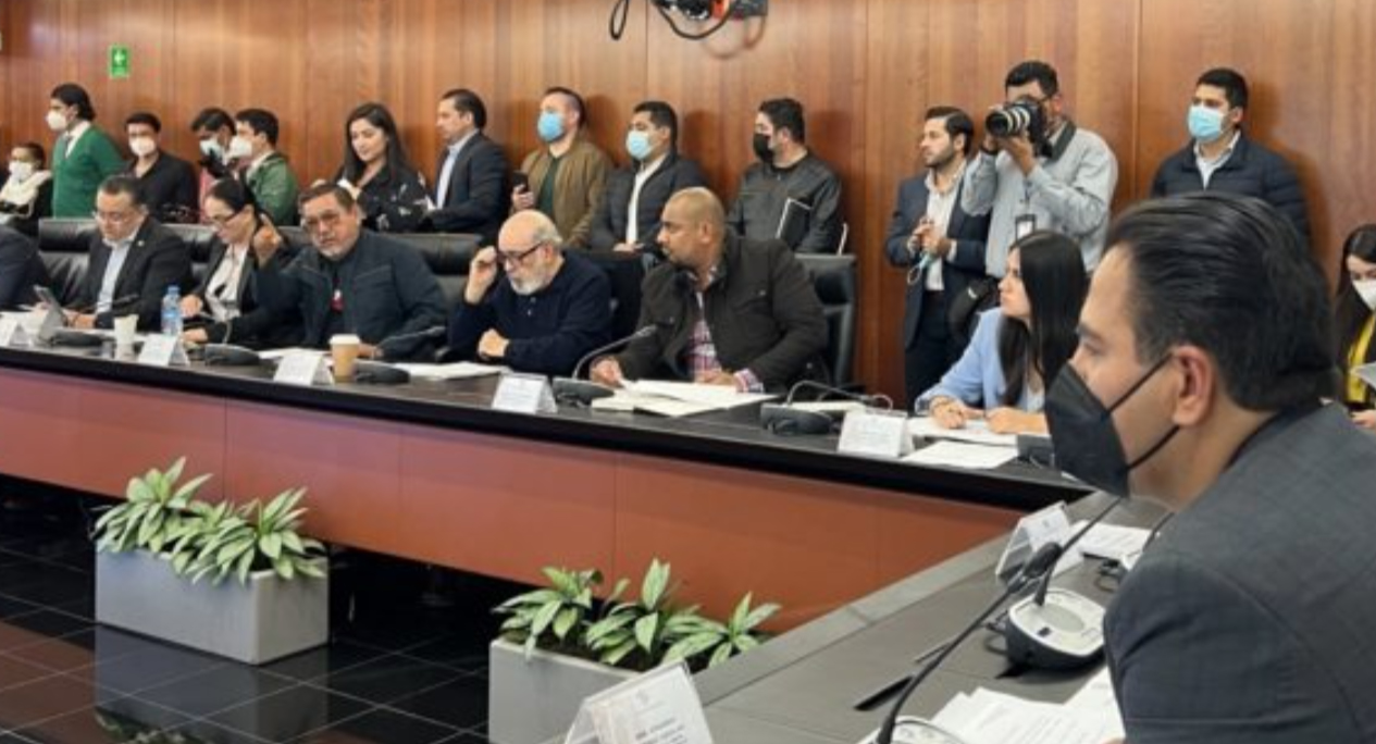 Comisiones del Senado aprueban ampliar plazo de fuerzas armadas en las calles; pasa al pleno