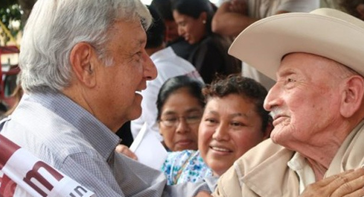 Anuncia AMLO aumento de 25% a pensiones de adultos mayores en 2023