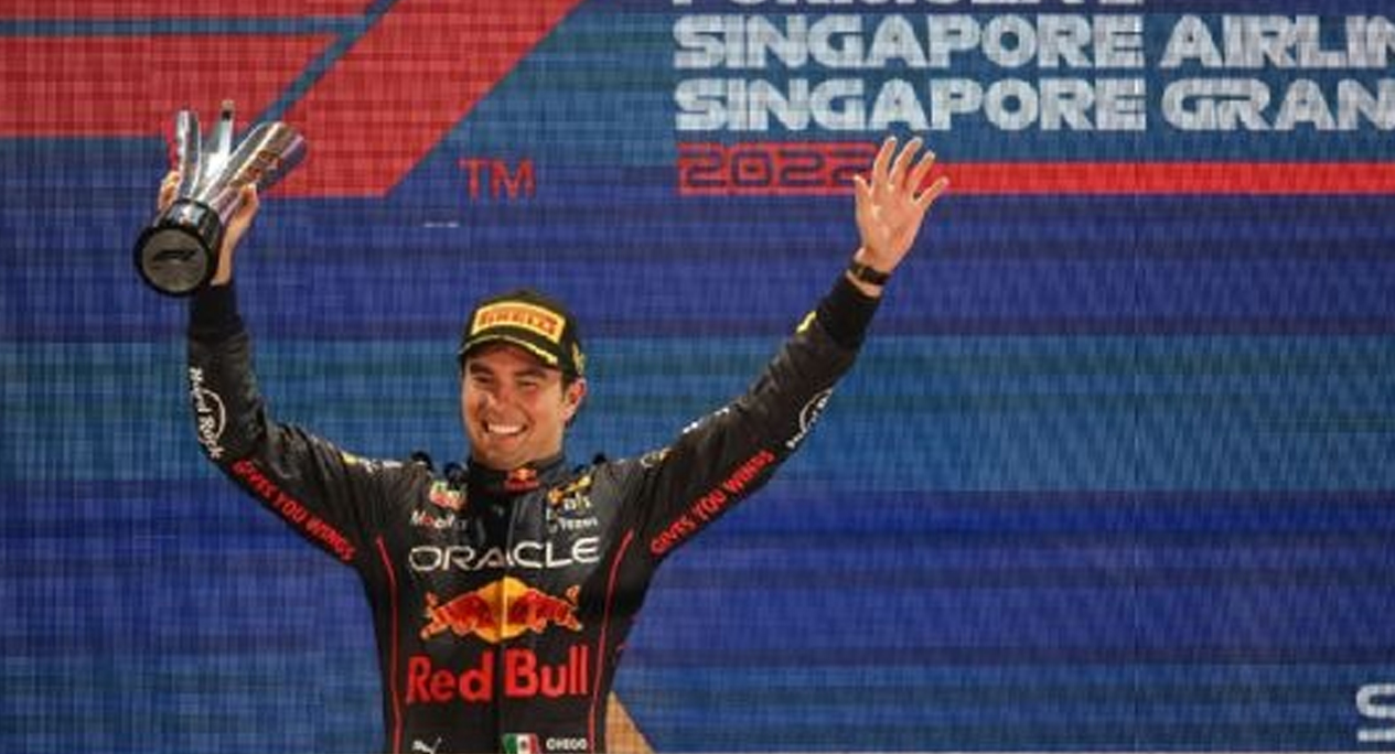 Checo Pérez ganó el GP de Singapur; luego de investigación de FIA por Safety Car
