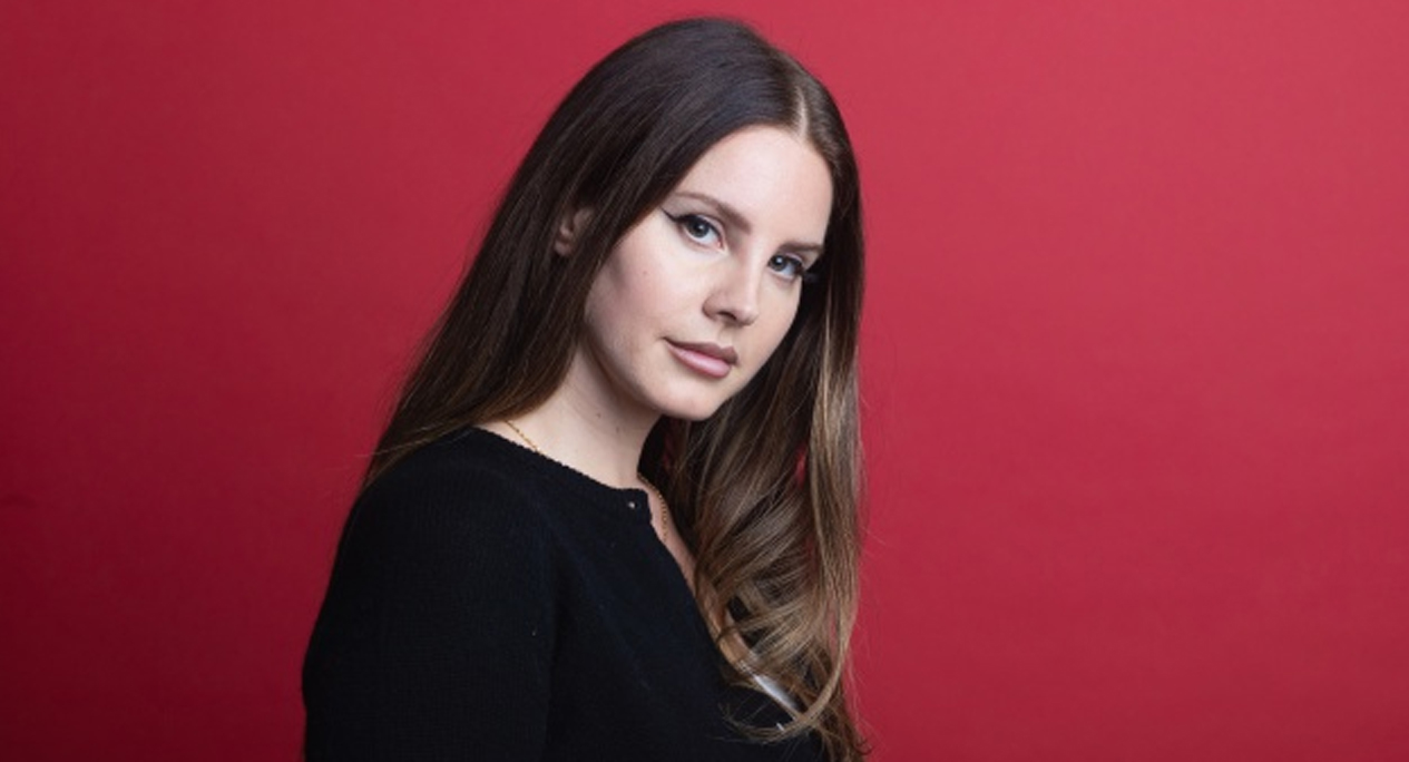 Roban computadora a Lana del Rey; filtran canciones y fotos personales