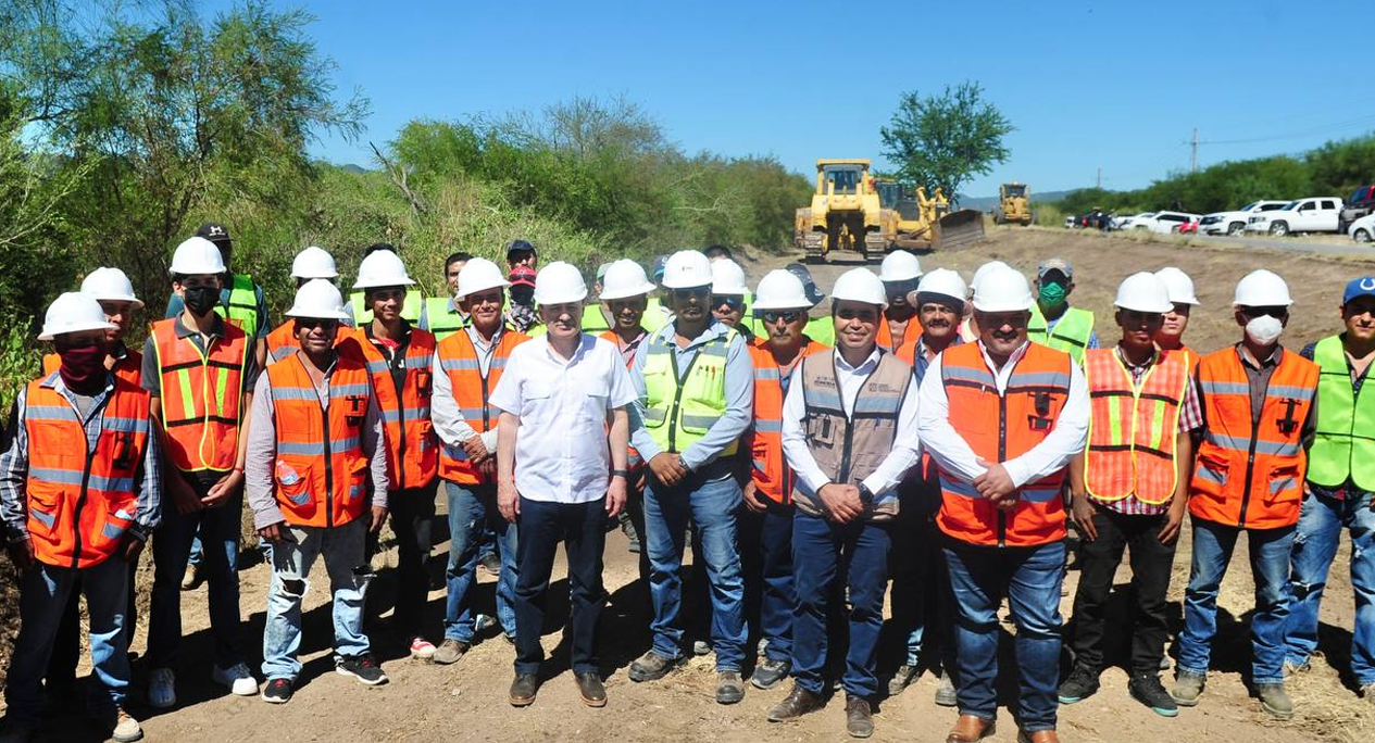 Gobernador Alfonso Durazo da banderazo de arranque a obra de modernización de la carretera Guaymas-Chihuahua