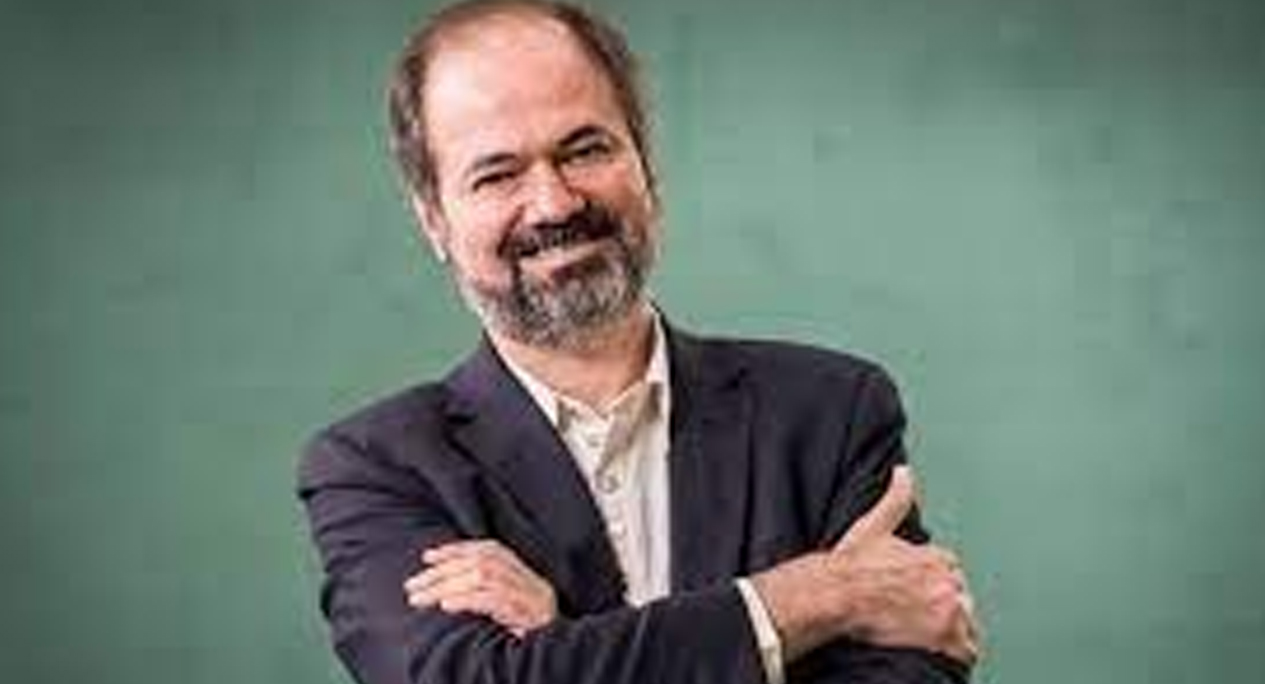 Juan Villoro recibe Reconocimiento a la Excelencia del Premio Gabo 2022