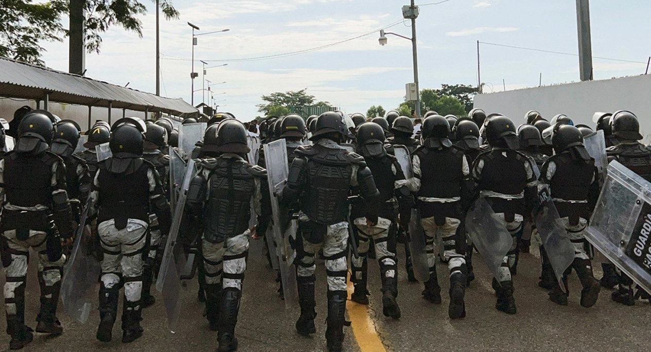 Sellan militares puente en la frontera sur del país