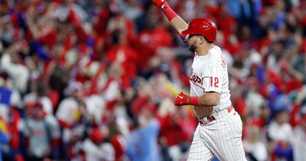 Filis apalea a los Astros en Juego 3 de la Serie Mundial