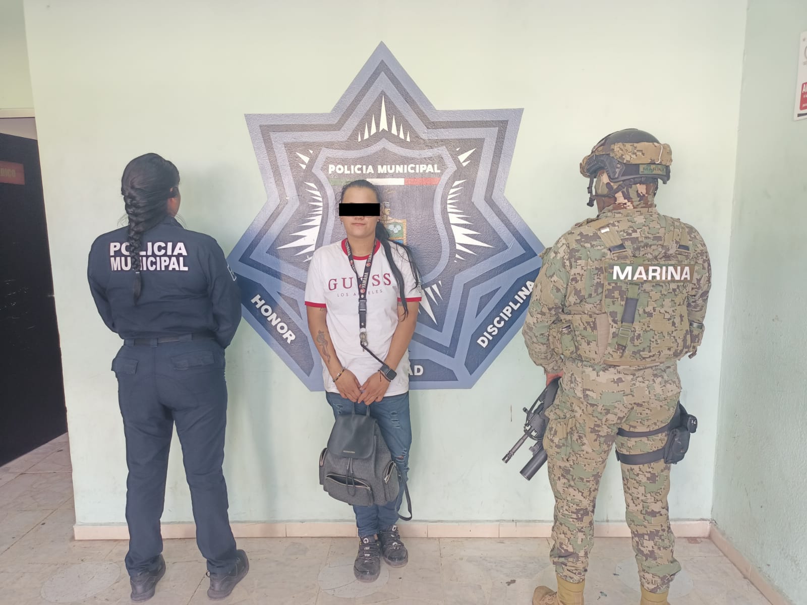 DETIENE SSPM A FÉMINA CON VEHÍCULO ROBADO