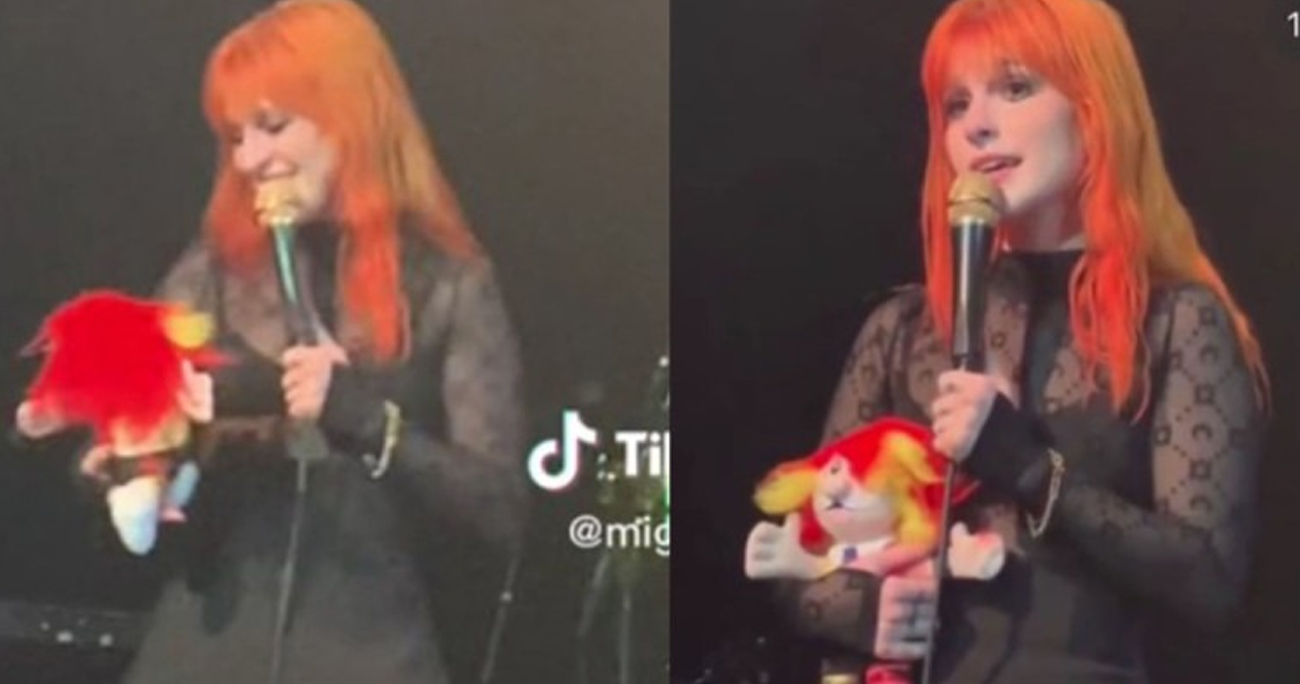 Lanzan peluche del Dr. Simi a Hayley Williams de Paramore; así reaccionó
