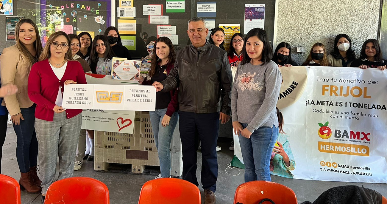 Cumplen alumnos de Cobach Sonora con el reto de reunir una tonelada de frijol para ayudar a familias.