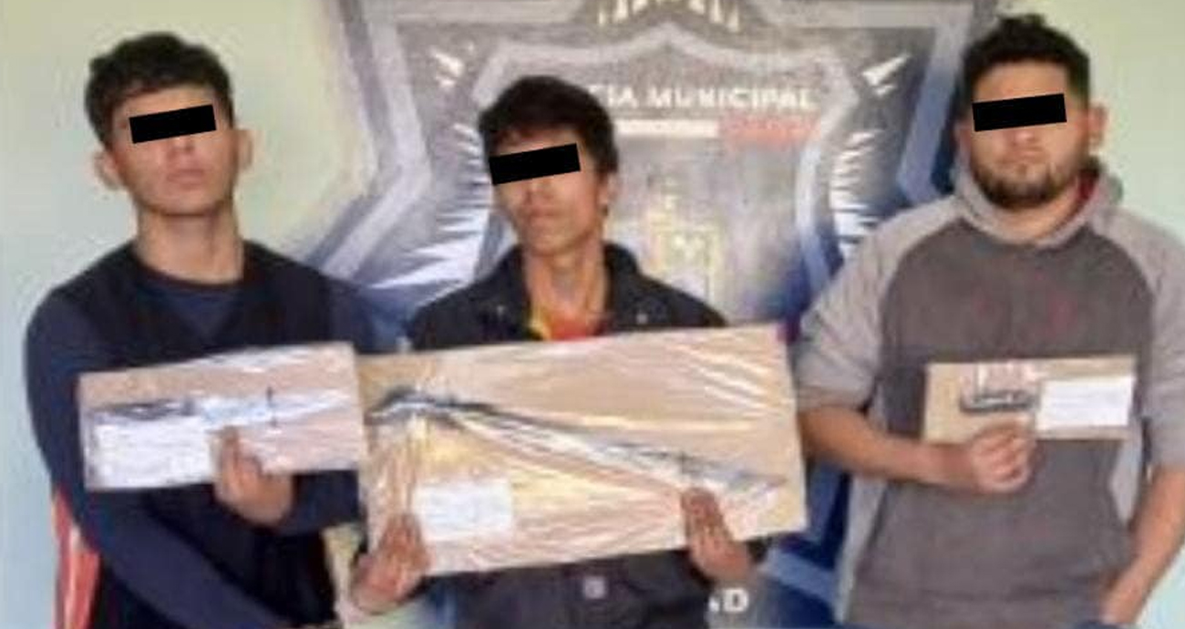 DETIENE SSPM A TRES JÓVENES POR PORTACIÓN DE ARMA BLANCA