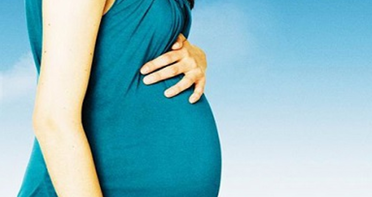 Congreso de España aprueba que las jóvenes de 16 y 17 años aborten sin permiso de los padres