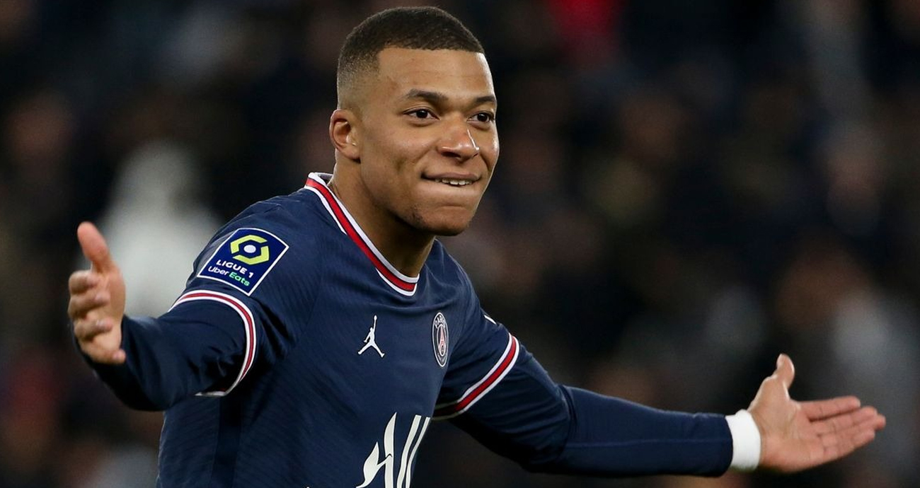 Prevén oferta millonaria por Mbappé; valor de mexicanos cae