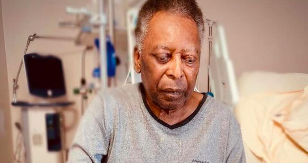 Pelé seguirá hospitalizado; ¿qué es lo que tiene?