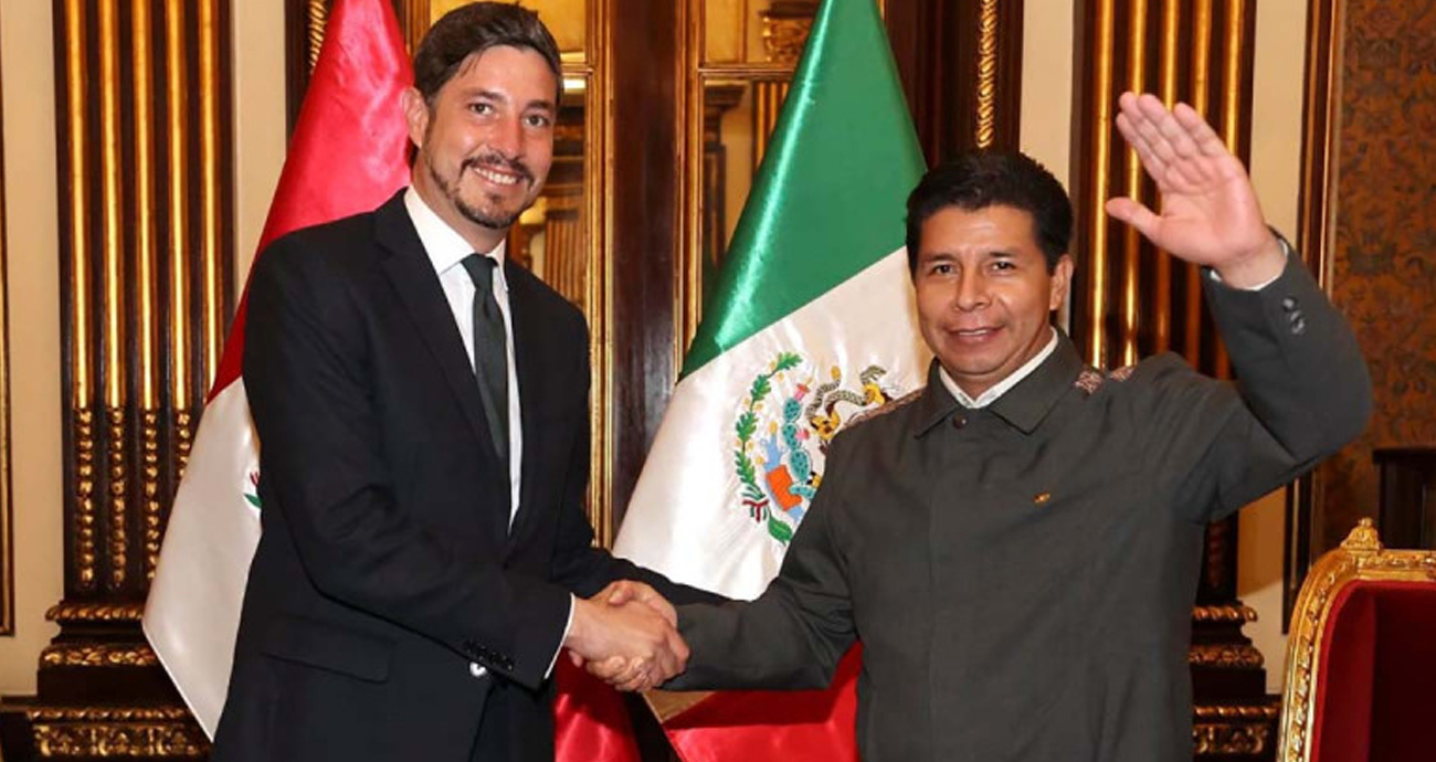 Perú declara «persona non grata» a embajador de México; da 72 horas para abandonar país