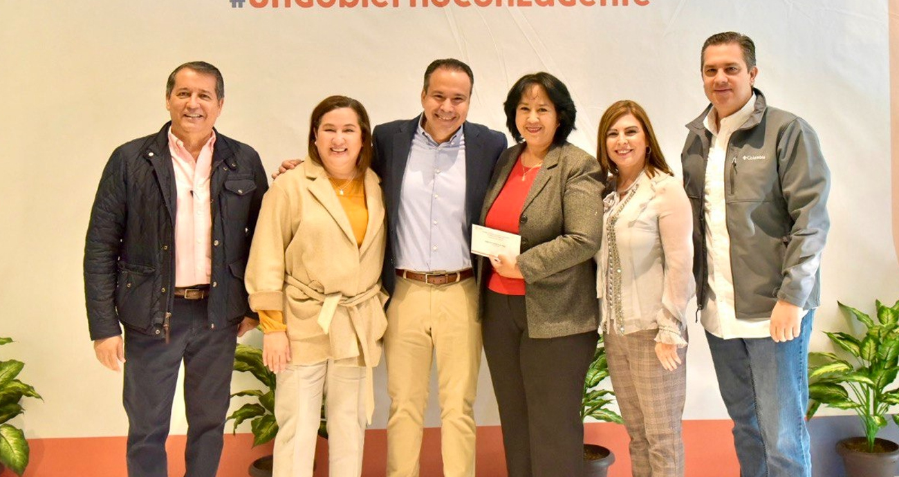 Entrega Toño Astiazarán fondo de retiro