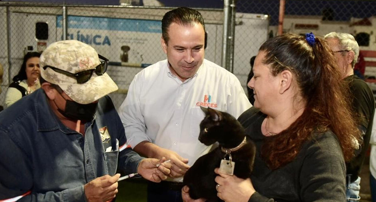 Acerca Toño Astiazarán servicios municipales a familias del poniente