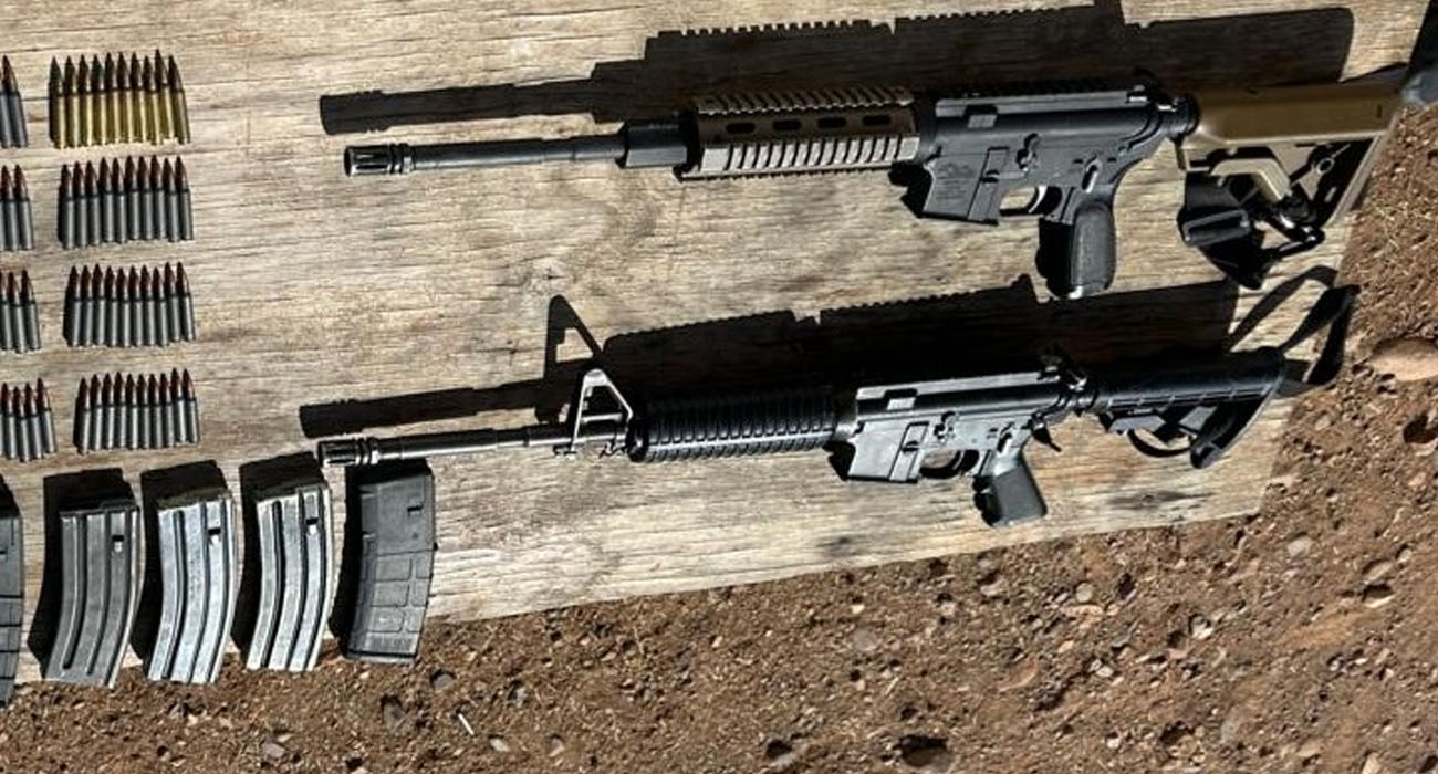 Aseguran Sedena y Policía Estatal armas largas y cargadores en Sahuaripa