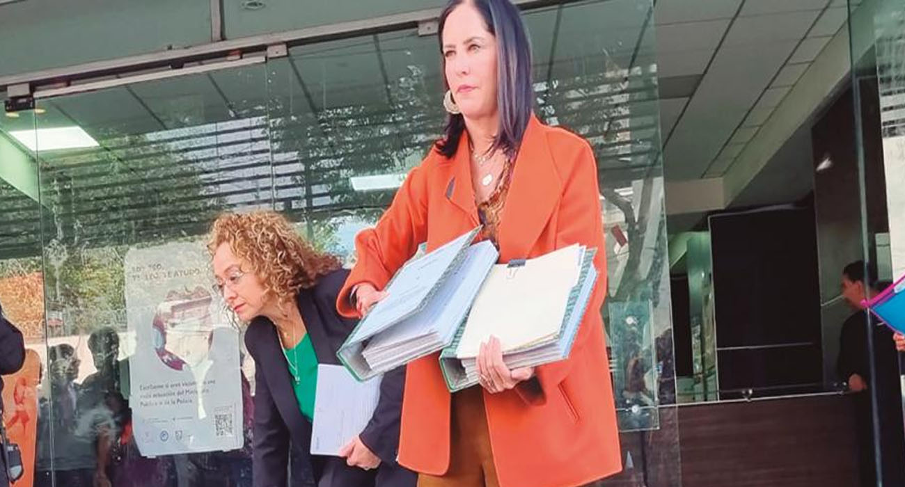 Denuncian a Layda Sansores por desvío de 120 mdp