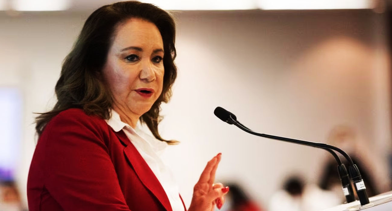 Después de ampararse ante la UNAM, Yasmín Esquivel buscará avalar en la SCJN la militarización de puertos