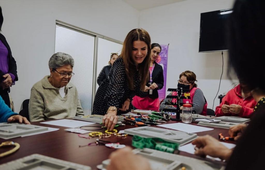 Ofrece Gobierno de Hermosillo capacitación a mujeres en elaboración de productos