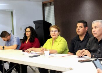 ORGANIZAN PROGRAMA RECREATIVO EN EL RÍO MAYO