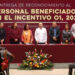 Entregan gobernador Alfonso Durazo y titular de la SEP estímulos a más de mil maestras y maestros de la entidad