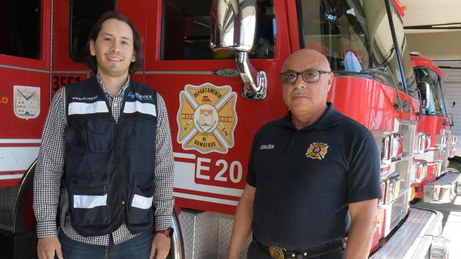 Atiende Bomberos de Hermosillo capacitacion en técnicas de rescate en elevadores