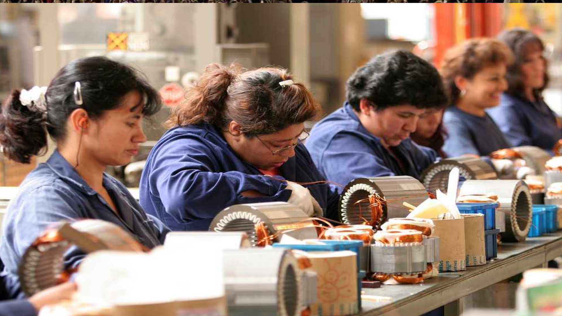 8M. Pese a lucha, aún hay “enormes obstáculos” para ellas, advierte ONU