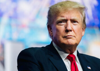 Acusa Trump que es víctima “de persecución política del más alto nivel en la historia”